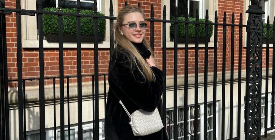 Аня, Россия – Великобритания