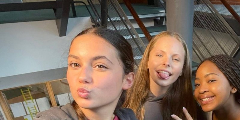 Мирай, Казахстан – Великобритания